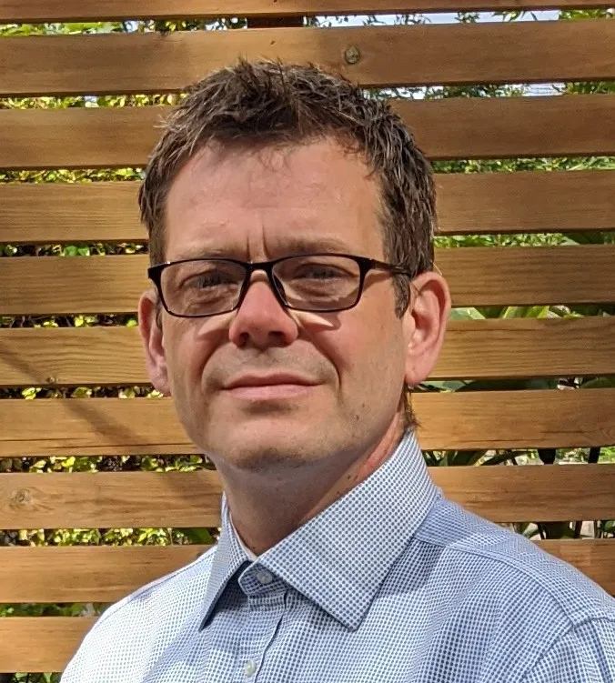 Headshot of Kevin Peel